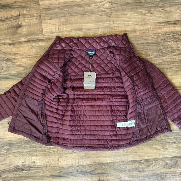 NWT - Patagonia AlpLight Down Jacket S - Picture 7 of 16
